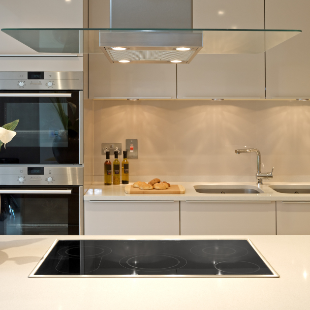 Apartment kitchen after being cleaned by experts